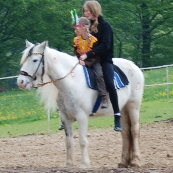 Die betrunkenen Cowboys auf der CV Ponyfarm 2010 - 06