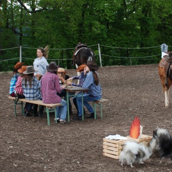 Die betrunkenen Cowboys auf der CV Ponyfarm 2010 - 14