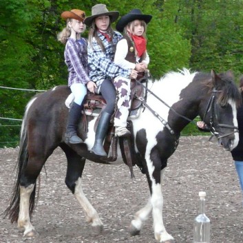 Die betrunkenen Cowboys auf der CV Ponyfarm 2010 - 31