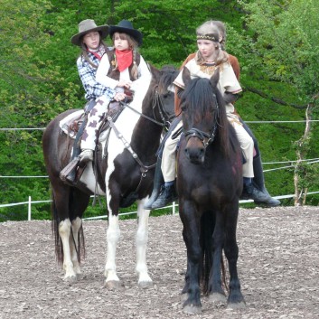 Die betrunkenen Cowboys auf der CV Ponyfarm 2010 - 32