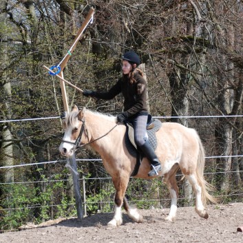 Ostereiersuche auf der CV-Ponyfarm April 2010 - 07